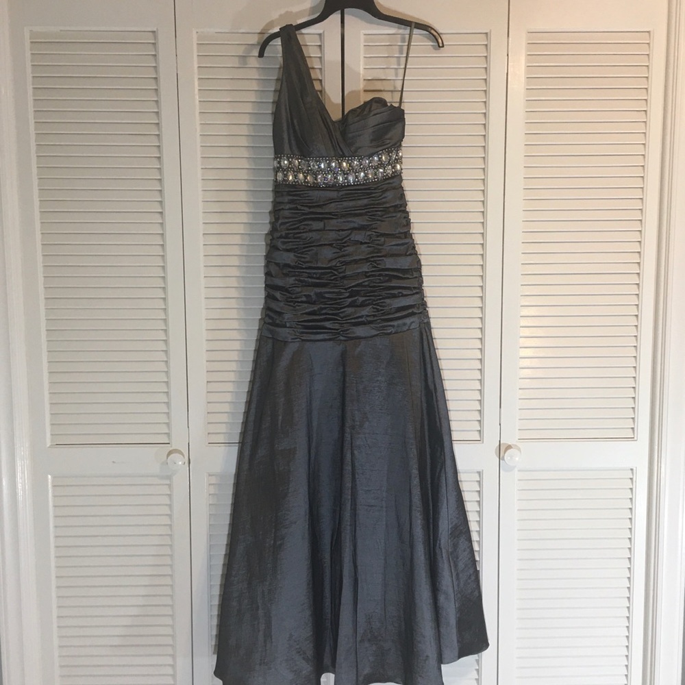 Jodi Kristopher One Shoulder Grey Formal Dress 10